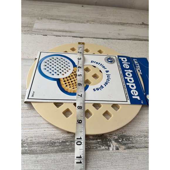 Rowoco vintage 1987 Apple/Cherry and Lattice pie toppers NOS - Picture 7 of 7